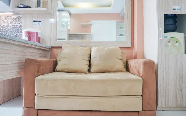 Homey and Fresh 2BR Green Pramuka Apartment