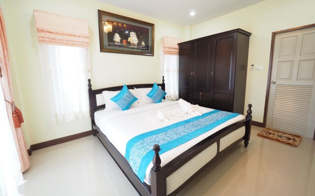 Lana Pool Villa