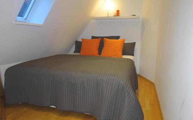 New Business Apartment with Flair