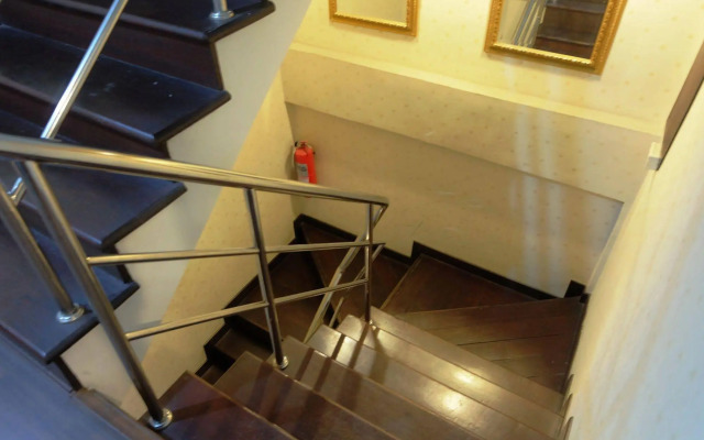 Take a Rest Hotel (Sukhumvit)