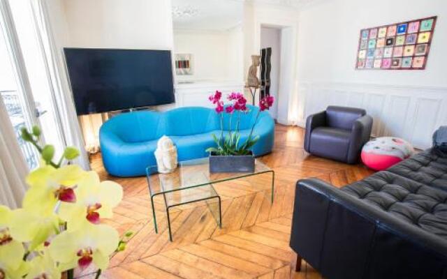 Luxury Apartment in Paris Center - Louvre Museum