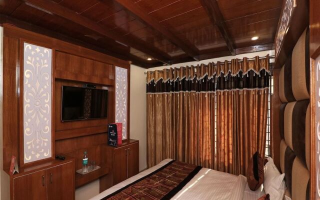 OYO 13654 Krishiv Residency