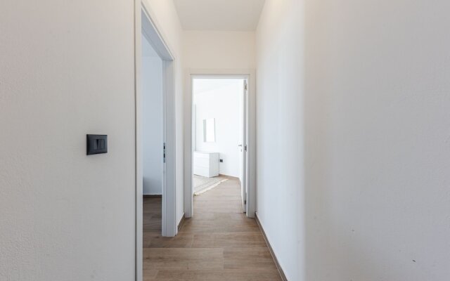 White Hill Suite by PS