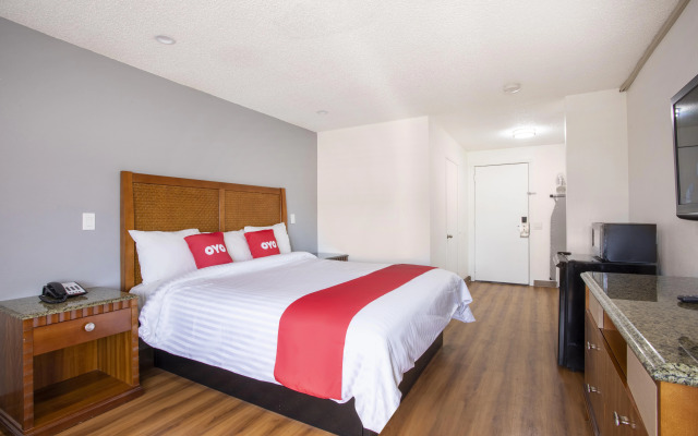 OYO Hotel Palmdale - Antelope Valley