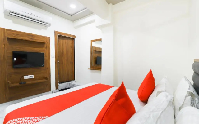 Hotel Sunrise Inn by OYO Rooms