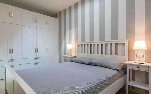 Luxury Apartment in Modern Villa Unit 1