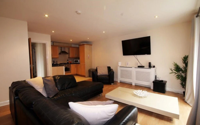 Belfast City Central Apartment