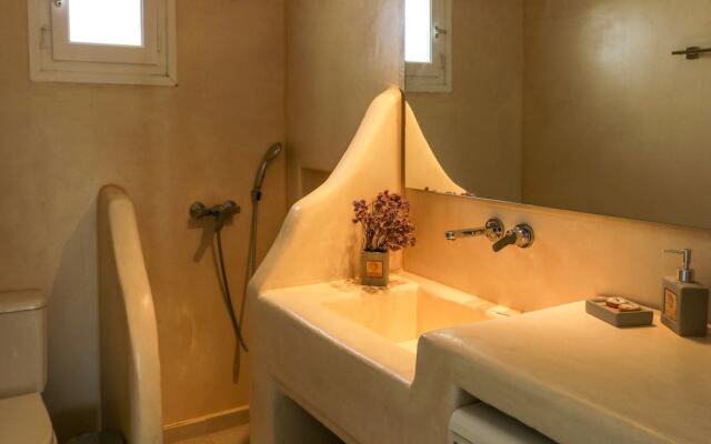 Ortus White Mykonian Luxury Villa