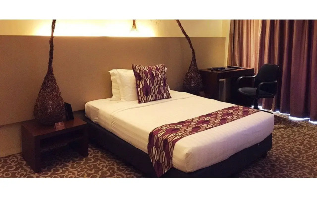 The Oriental Bataan