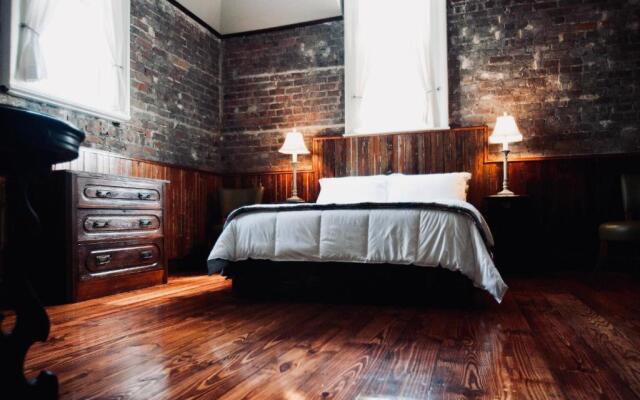 Inn at the Old Jail