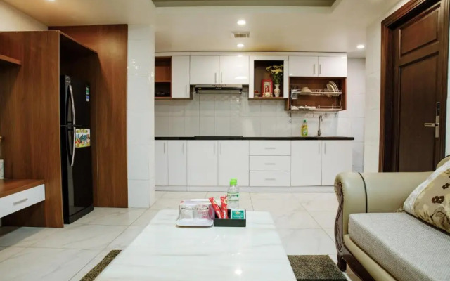 Skyhouse Hotel