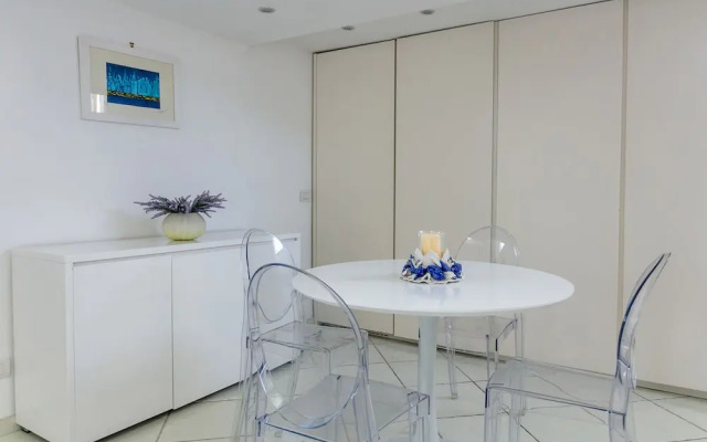 Rooftop Luxury Apartment