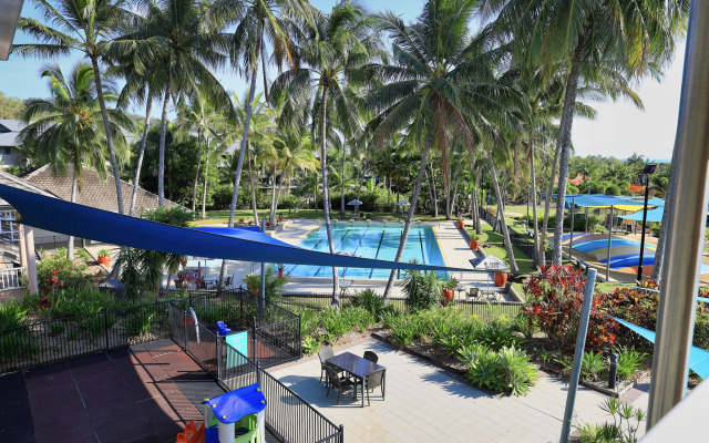 Paradise Palms