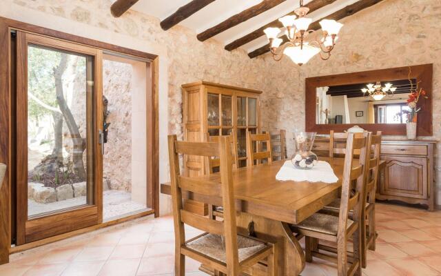 SA FONT - Villa for 6 people in Petra.