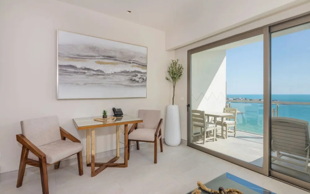 Luxury Oceanview Studio Sonoran Star