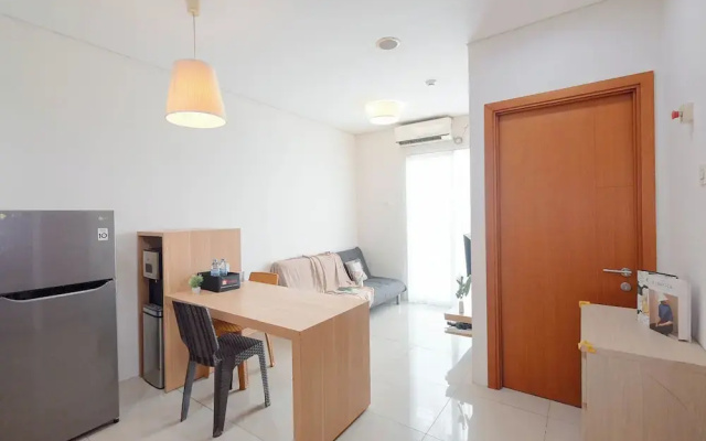 Good Location 2Br Apartment At Woodland Park Residence