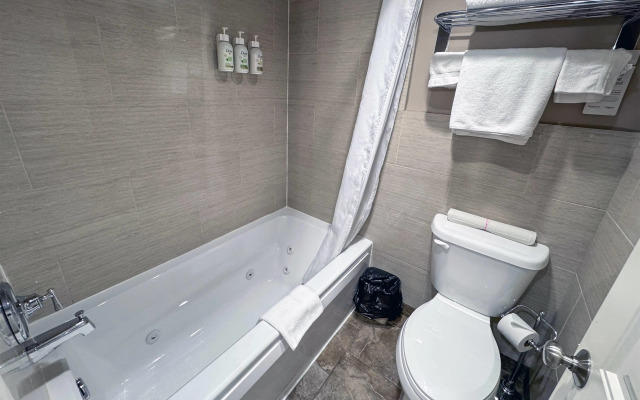 Ramada by Wyndham Sherwood Park