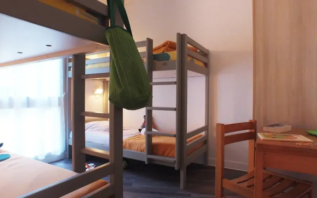 Apartment in Ars-en-re Near Bird Sanctuary
