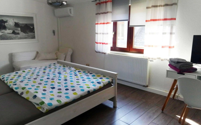 Rhine Pearl Hideaways