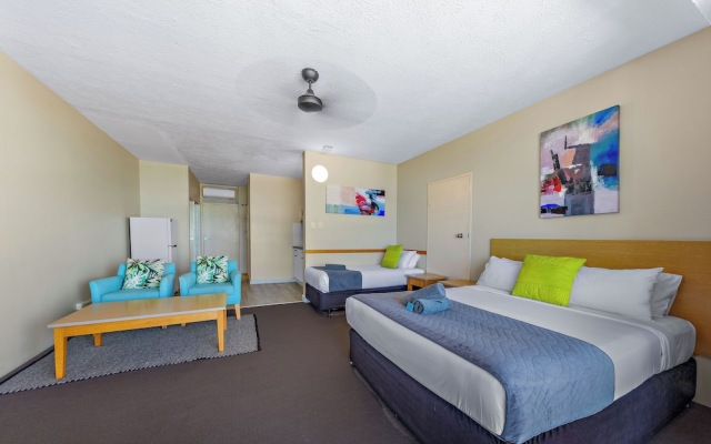Ocean Views 14A