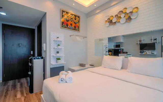 Modern Studio At Lrt City Bekasi Apartment