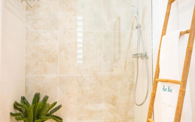 Villa Cocotier à 50 mètres de la plage