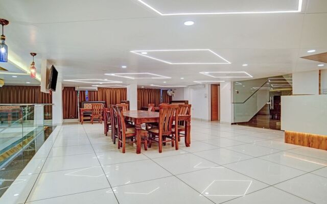 Capital O 63423 Hotel Regal Regency