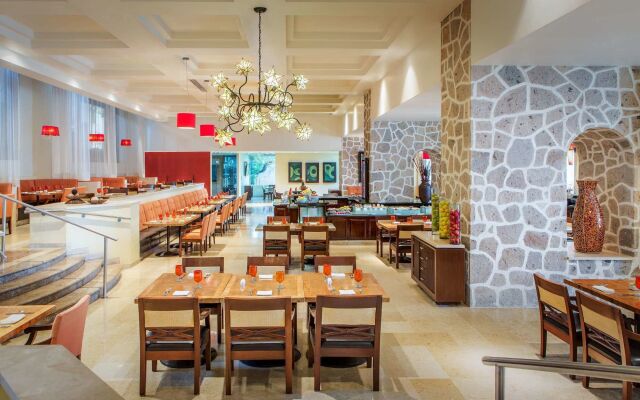 Marriott Puerto Vallarta Resort & Spa