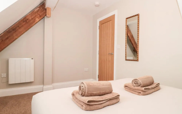 Purbeck Hotel Apartments - Flat 5