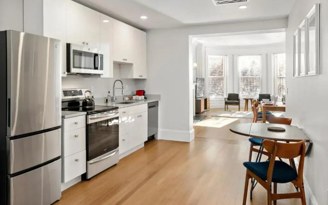 Charlesgate Suites