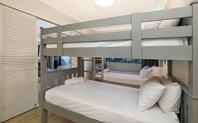 Spinnaker Apartments