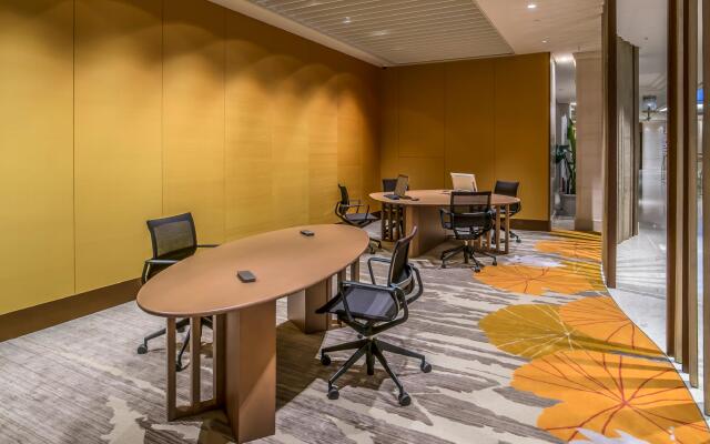 Phoenix Seagaia Ocean Tower