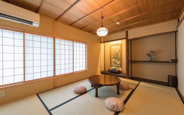 Guesthouse-Hana・Moonrain Villa