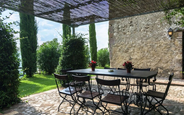 Spacious Villa in Sermugnano With Private Swimming Pool