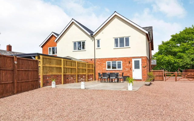 2 Stanley Villas