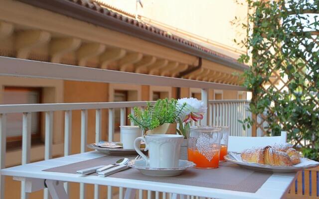 La Casetta Di Lina Rooms And Apartments