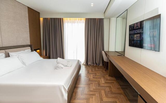 Mazarine Hotel