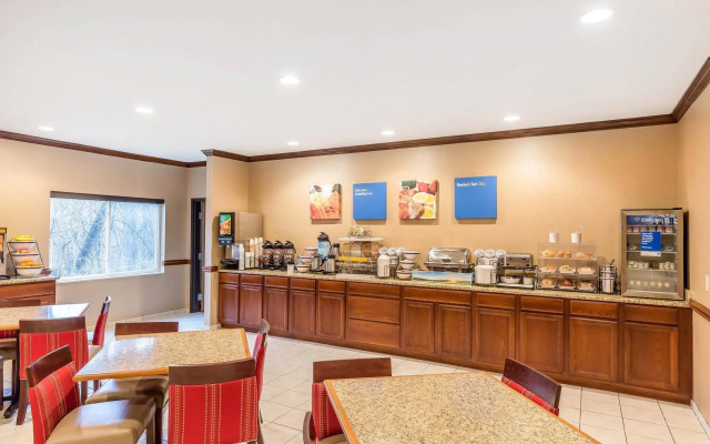 Comfort Inn & Suites