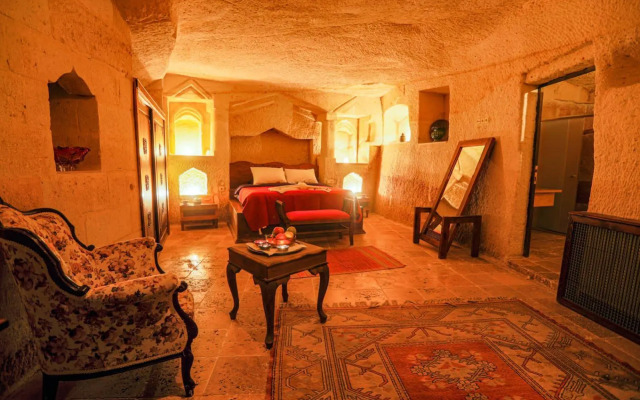 Sinasos Palace Cave Hotel