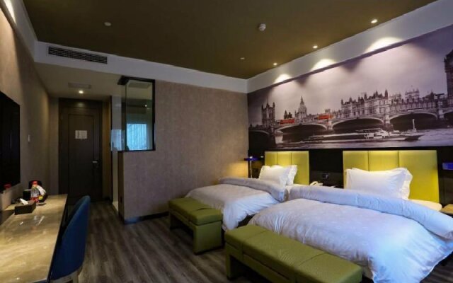 Metropoloxuchang Wenfeng Road Central Park Hote