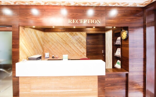 Imax Inn by OYO Rooms