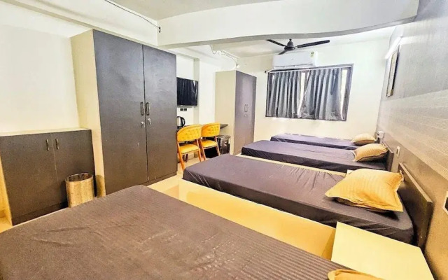 Royal Meredian Living