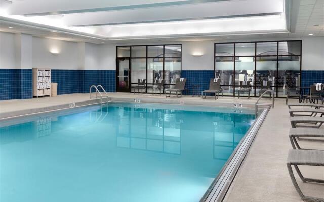 Hampton Inn & Suites Kansas City-Country Club Plaza