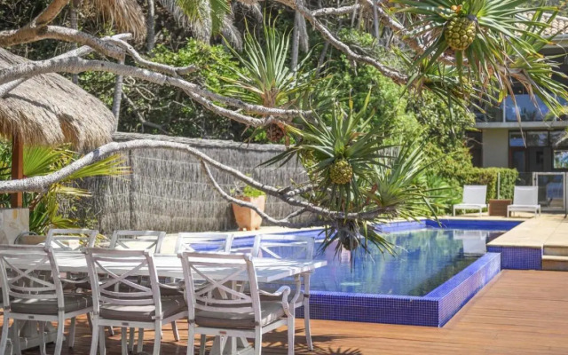 Liapari Beach House