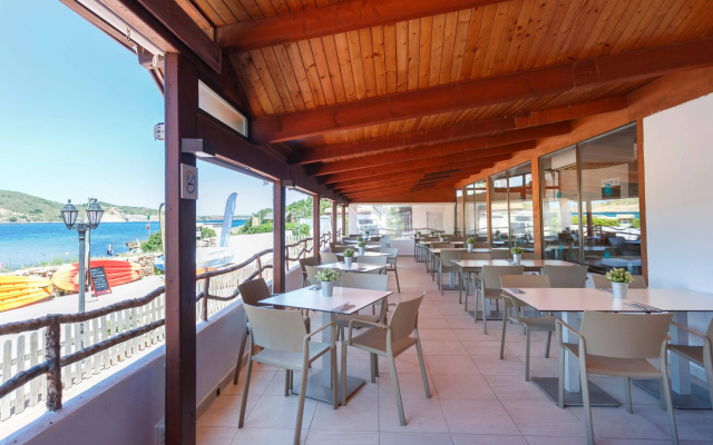 Fergus Club Carema Splash