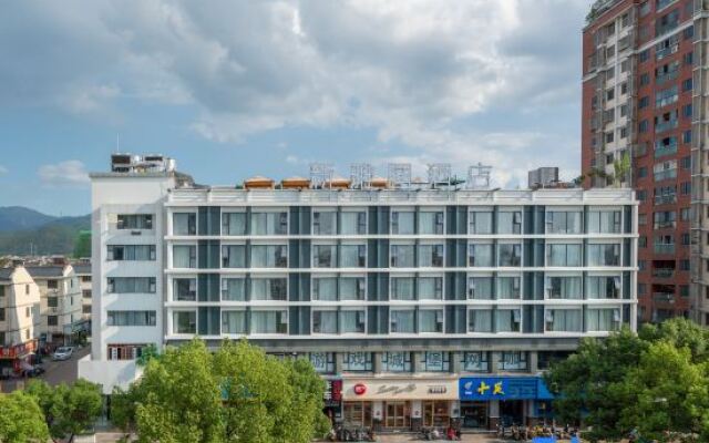 Xin Ya Tu Hotel