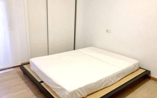 Apartment With 3 Bedrooms In Salou