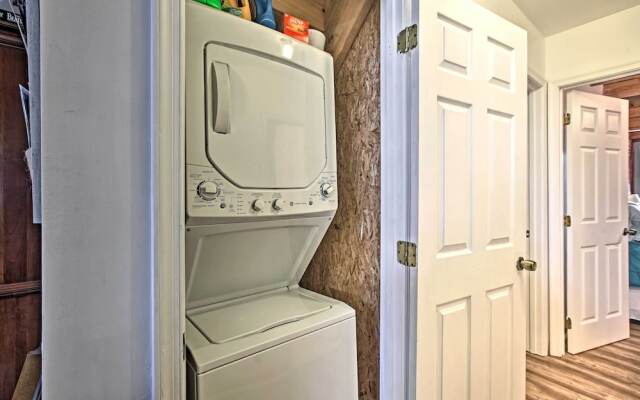 Wintergreen Home w/ Deck - Near Skiing & Hiking!