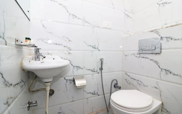 Hotel Ananya Palace by OYO Rooms