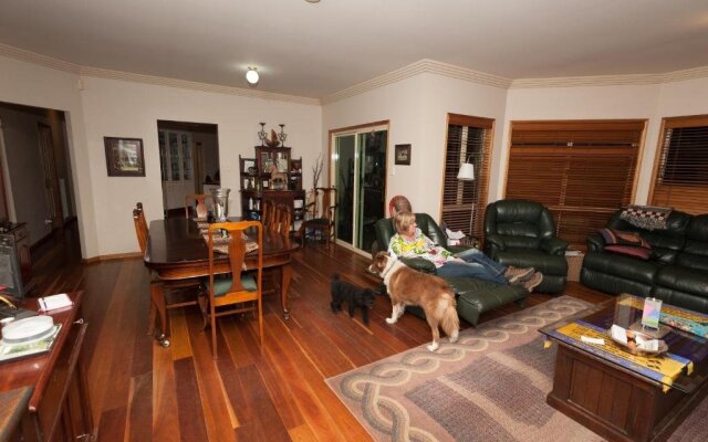 Fullcircle Farm Bed & Breakfast